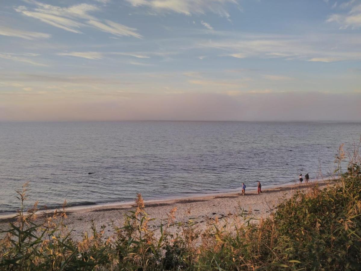 Meiks Ostseehuetten Dranske Buitenkant foto